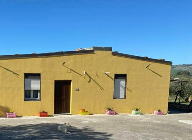 Casa Vacanze Sicilia Casteltermini Exterior photo